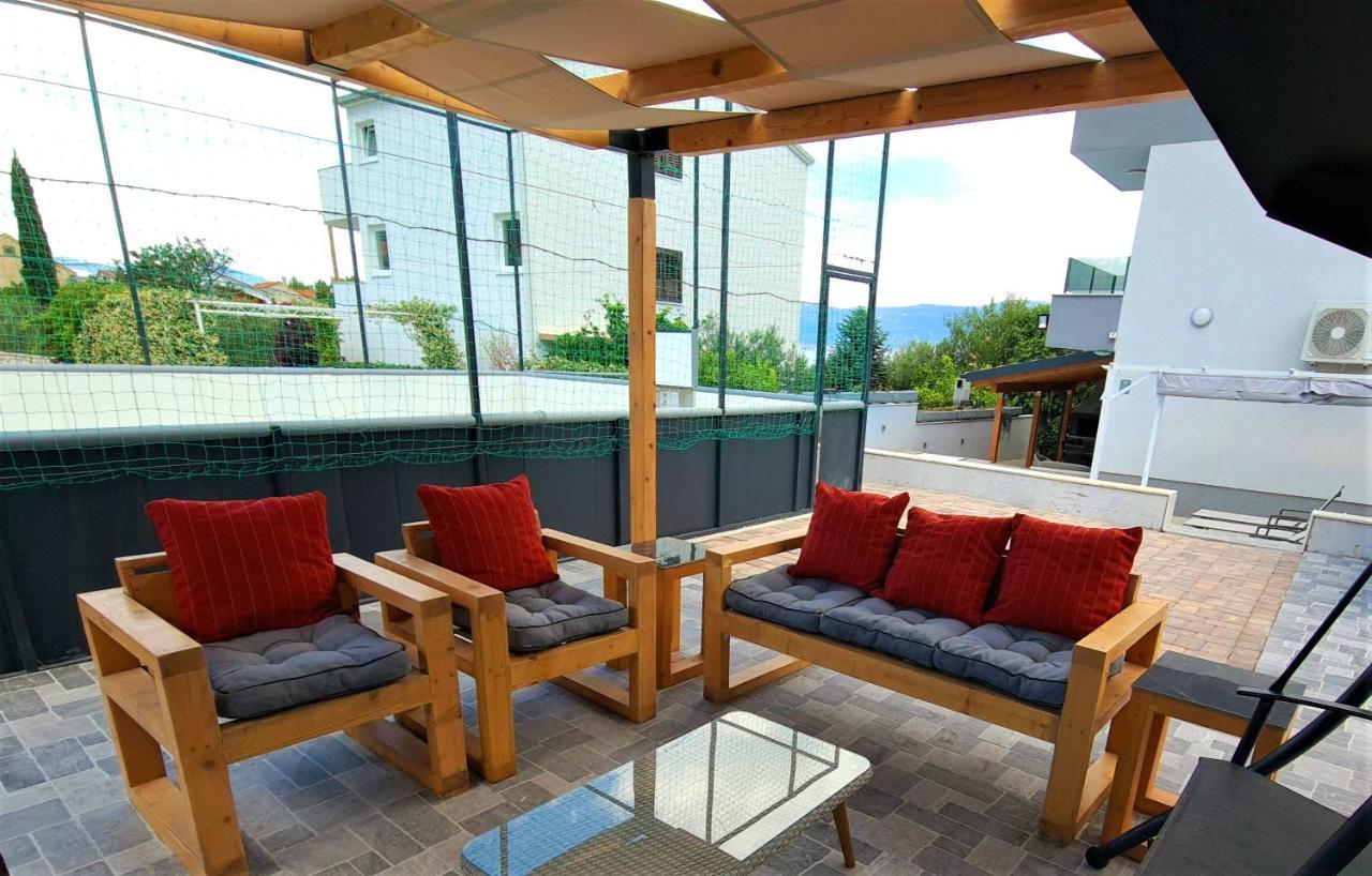 Villa Freya - Vacation House สลาทิเน ภายนอก รูปภาพ