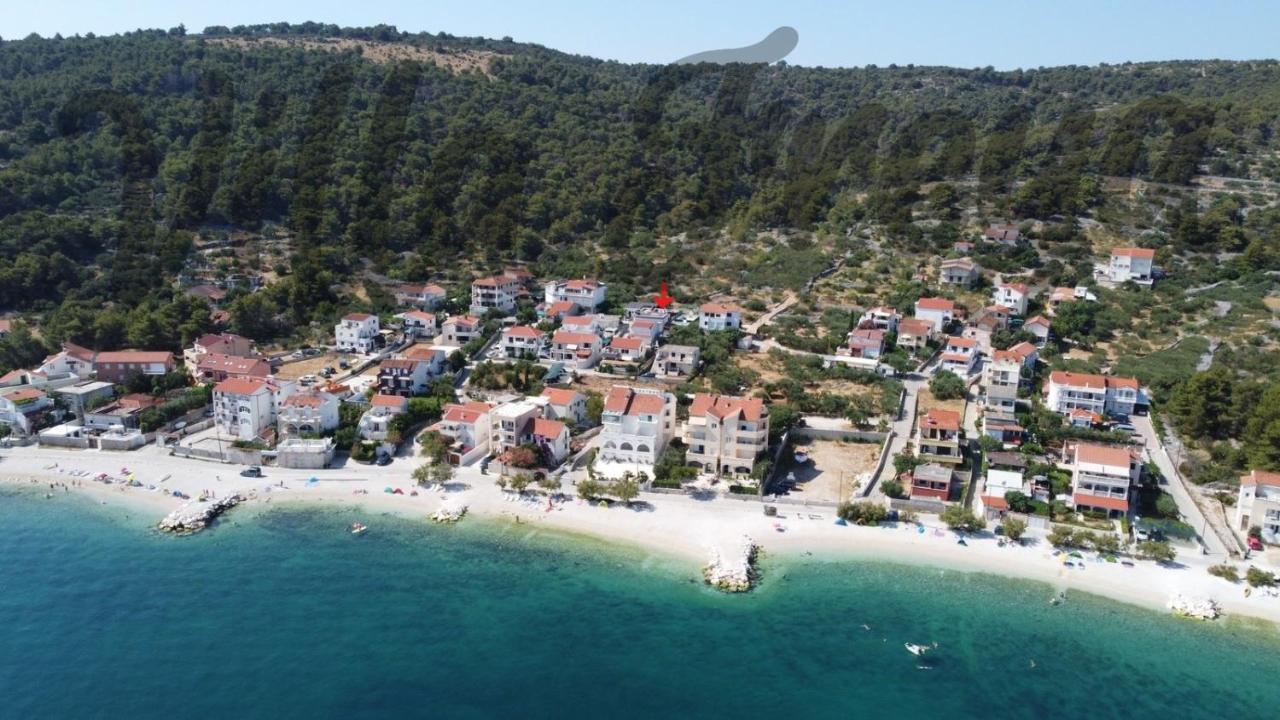 Villa Freya - Vacation House สลาทิเน ภายนอก รูปภาพ