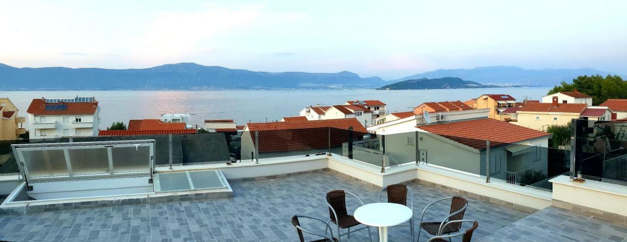Villa Freya - Vacation House สลาทิเน ภายนอก รูปภาพ